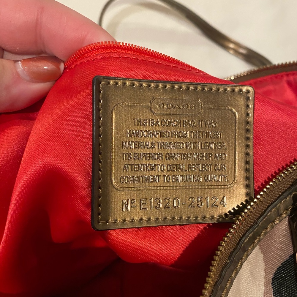 Coach purse - Picture 3 of 3